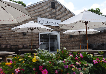 13 Best Local Grab-and-Go Spots in the Hamptons