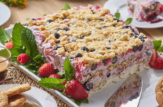 Ice Box Cake with Berries and Mascarpone Whipped Cream