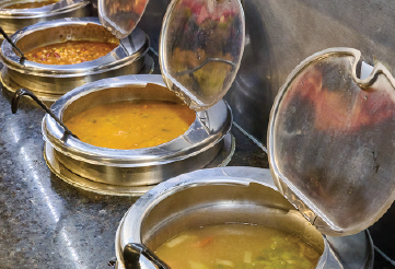 Hot soup with bread